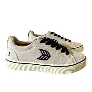 Cariuma X Atari OCA Shoes Womens Sz 7.5 In Vintage White Gray Suede Sneakers